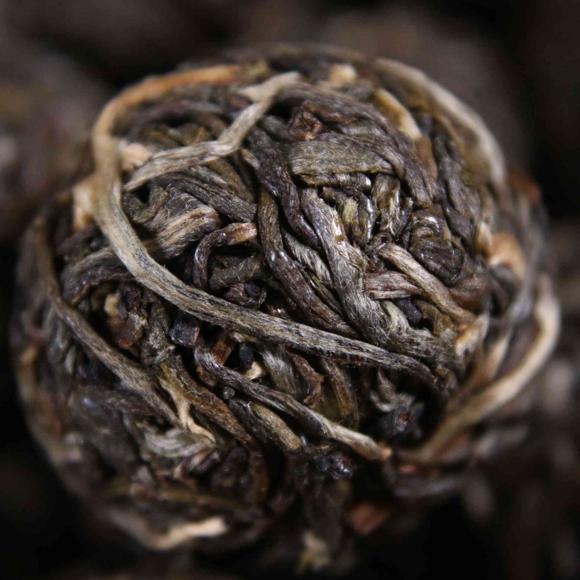 子箐普洱茶生龙珠茶