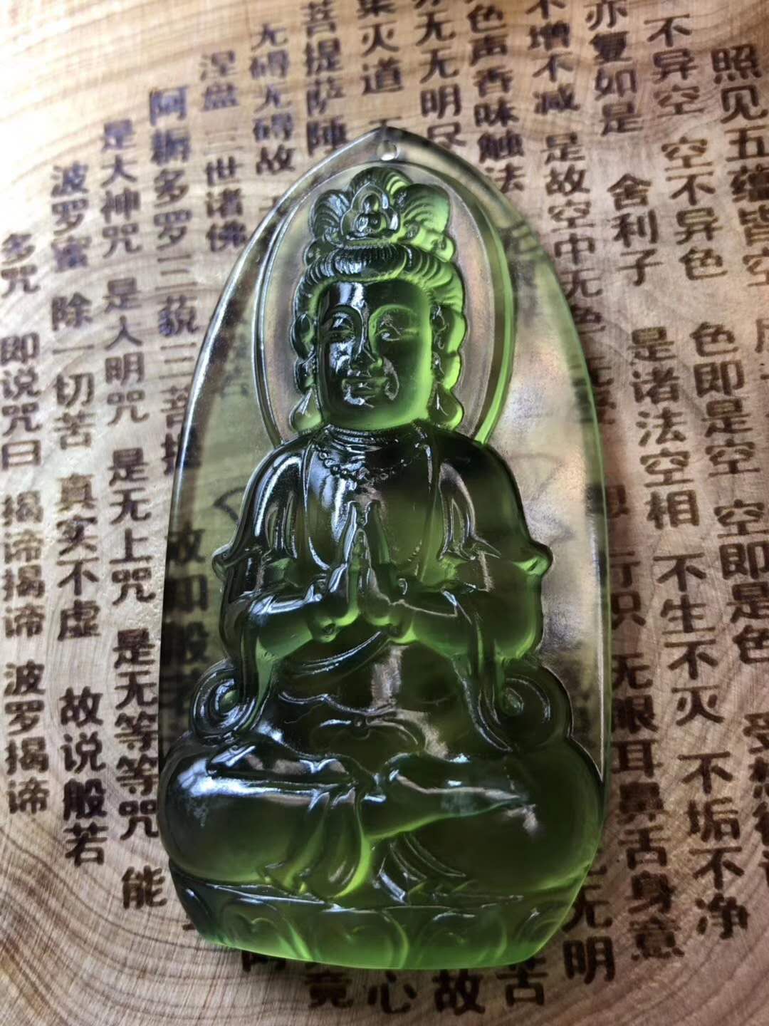 岫玉大约多少钱呀