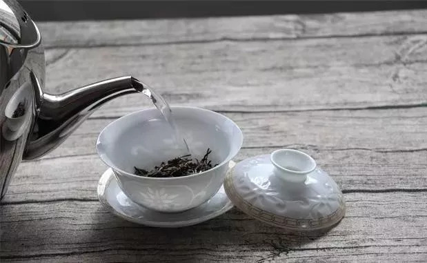 普洱茶饼一定要冲泡吗