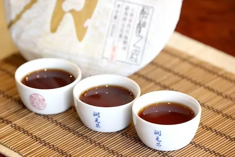 普洱茶黄色：一款充满魅力、滋味独特的茶品解读