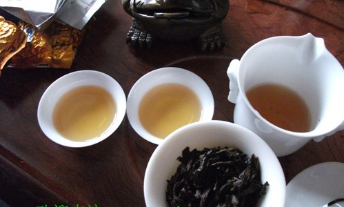 傣族特产普洱茶：了解不同种类的茶叶及其特点