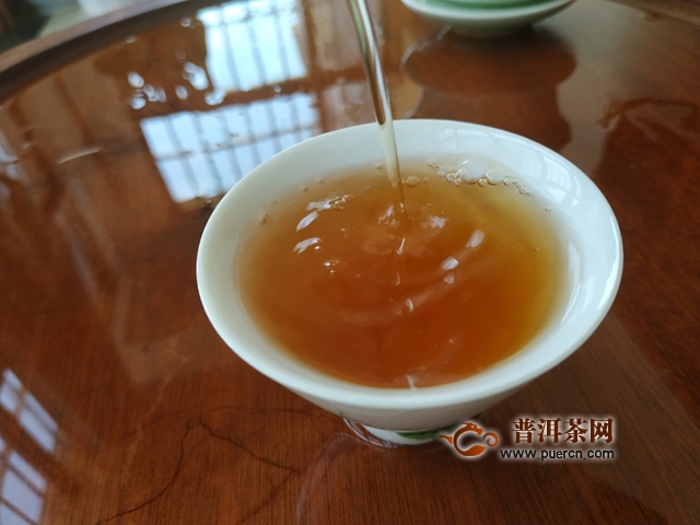 中粮普洱茶生茶2007