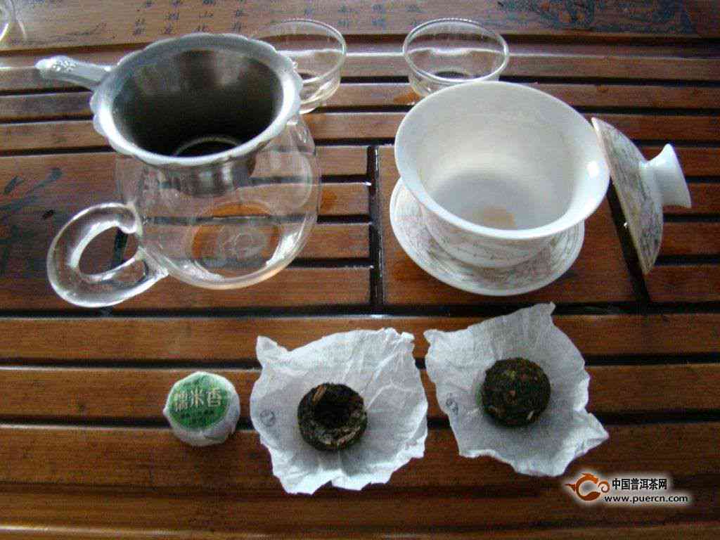 普洱茶搭配什么好喝的茶具：普洱茶泡法与搭配茶点推荐