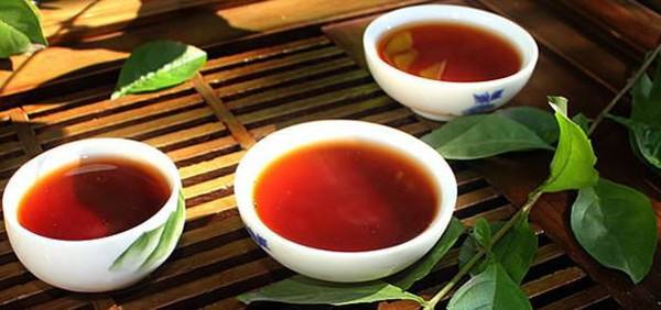 普洱茶混饮：熟茶还是生茶更佳？