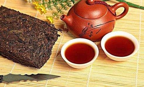 普洱茶混饮：熟茶还是生茶更佳？