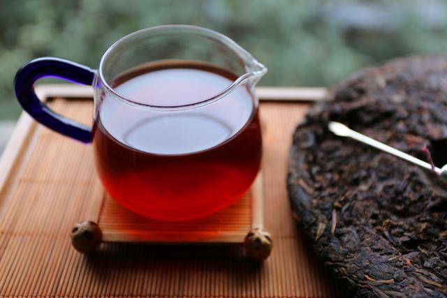 2019年云南普洱茶生茶七子饼茶早春茶：品质、制作工艺与口感全面解析