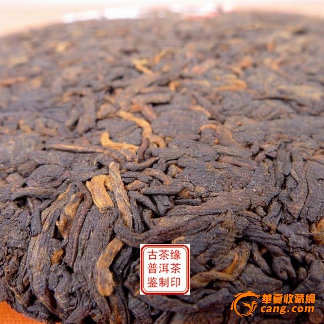 普洱茶饼生熟选择指南：哪个更好喝？如何辨别？购买时应注意什么？