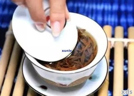 普洱茶的冲泡技巧：是否需要进行'洗茶'操作？