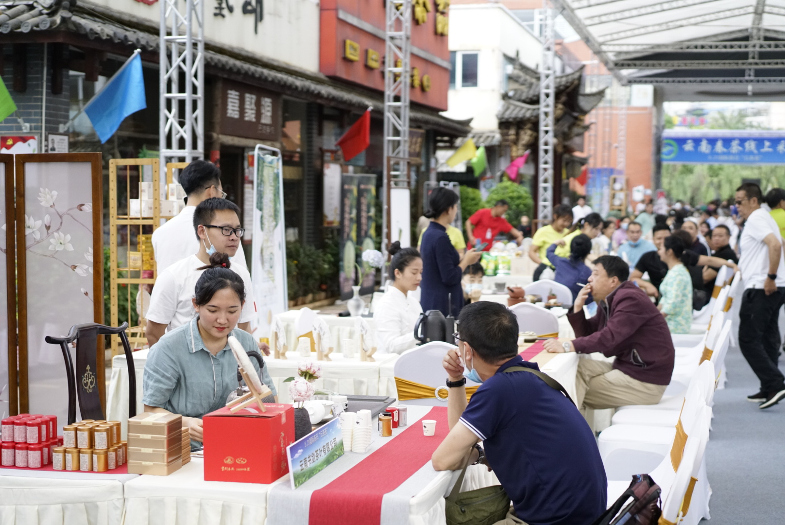 怎样经营好普洱茶公司呢？如何开普洱茶店以及普洱茶经营模式解析