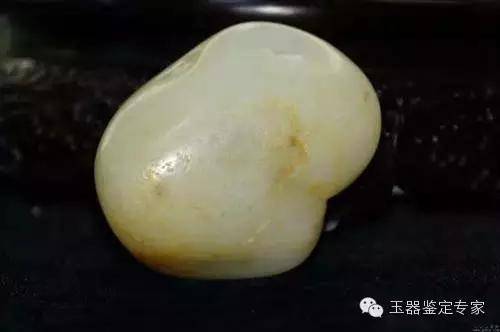 七彩云南和田玉7000年：哪家的好？