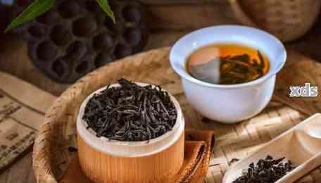 普洱茶和六堡茶：红茶还是绿茶？它们的独特韵味与区别解析