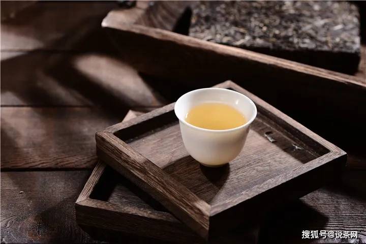 普洱茶比岩茶便宜多少呢