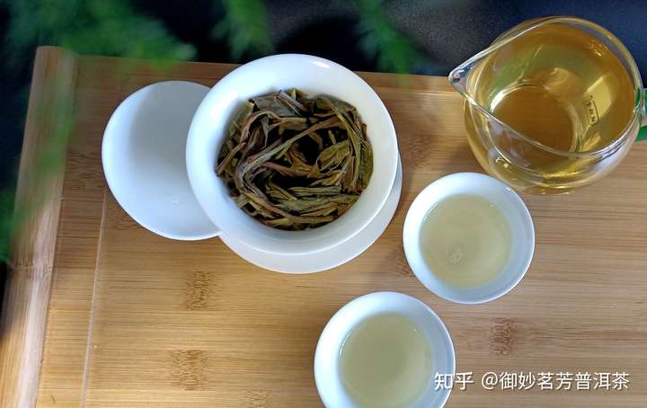 新手如何体验普洱茶香味