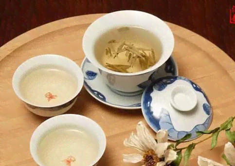 白茶和普洱茶：哪个更健干净？比较两者的品质与功效