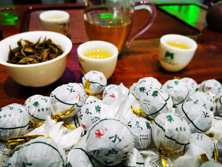 如何品尝不同风味的普洱茶？多种口味普洱茶的品饮技巧