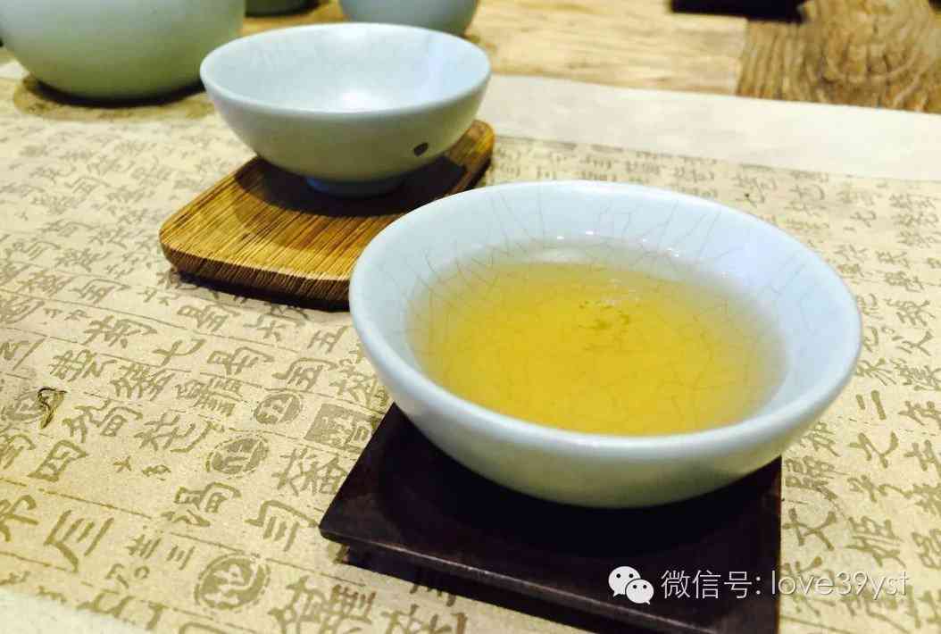 普洱茶的配料及其功效与作用：全面解析茶叶中的成分对身体的影响