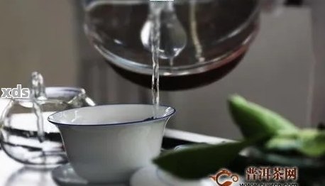 普洱茶用热水泡吗？能喝吗？还是凉水？普洱茶用热水能泡开吗？还是用水？