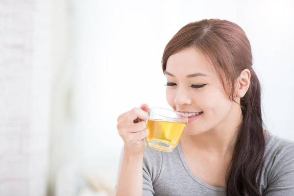 绿茶普洱什么意思？你知道普洱茶和绿茶的功效与作用、区别以及口感吗？