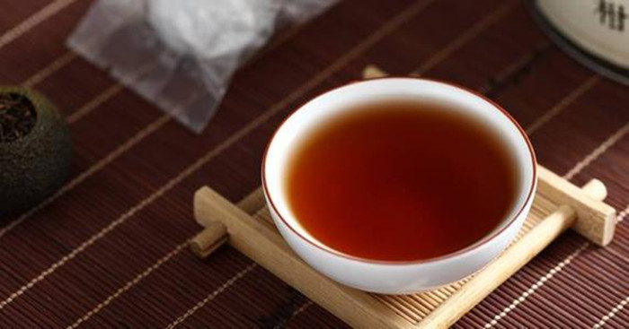 黄芽普洱茶的特点、功效及其适用人群详解