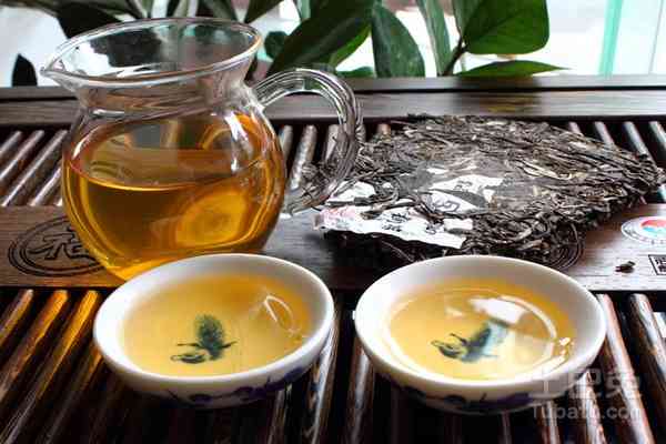 普洱茶泡法全解析：是否需要使用茶锤？如何正确冲泡普洱茶？