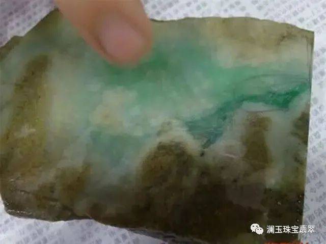 千里达暗礁与翡翠标的相似性与差异性：全面解析与比较