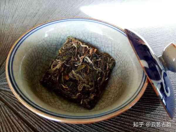 小方块普洱茶泡法：一次泡一块，如何饮用与评价