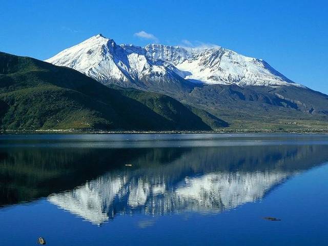 天山雪峰之争：冰翠白月光与飘花谁更胜一筹？