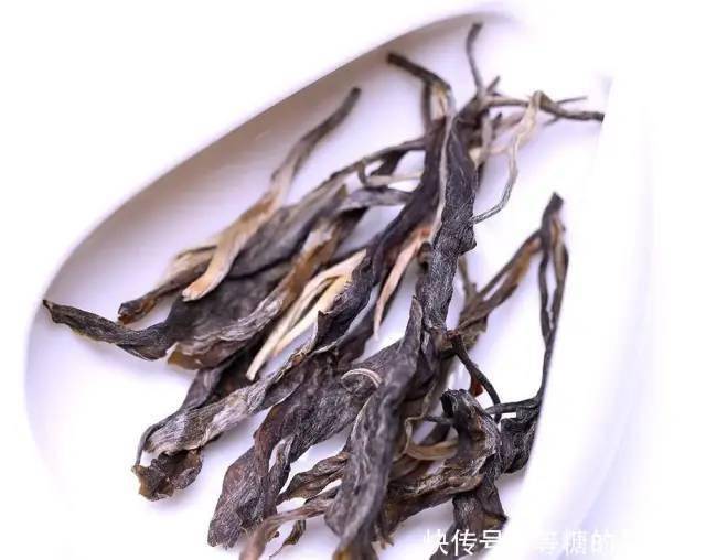 普洱茶价值超过1000元：解读高端茶叶的品质与价格