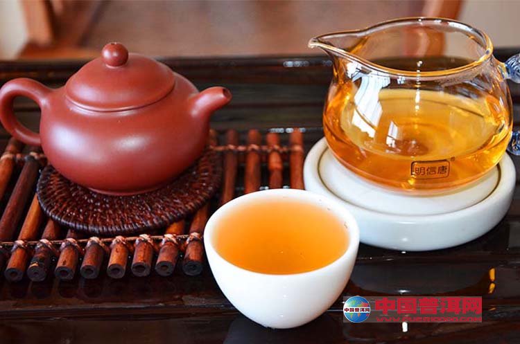 石红紫砂壶泡普洱茶佳选：什么茶配得上石红紫砂壶？