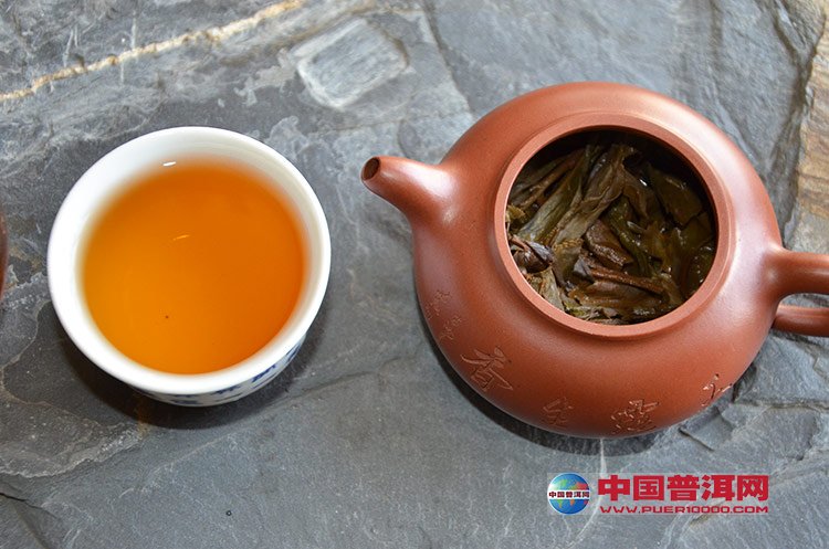 石红紫砂壶泡普洱茶佳选：什么茶配得上石红紫砂壶？