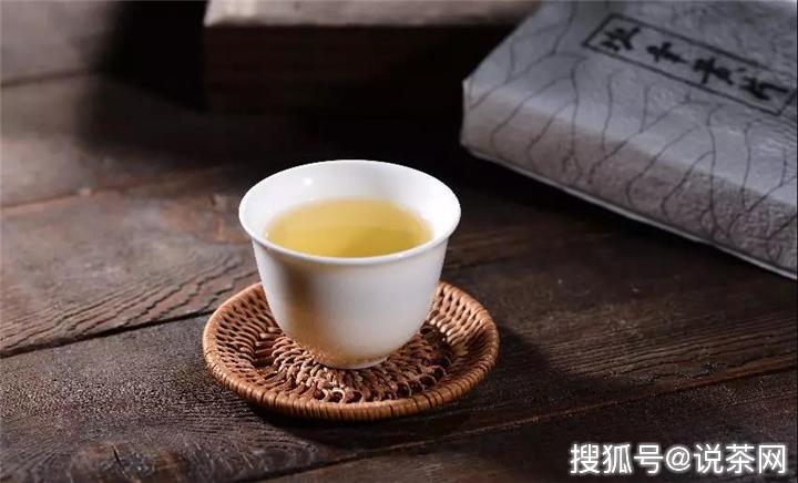 普洱茶的茶油品尝：好不好喝？如何辨别其品质与效果？