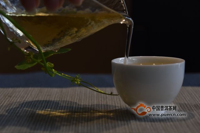 鸣泉普洱茶价格多少一斤