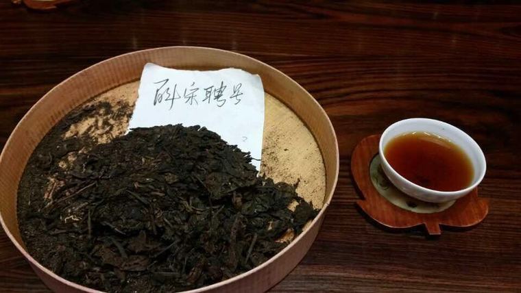 鸣泉普洱茶价格多少一斤