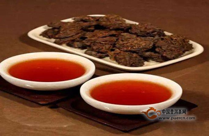 熟普洱茶的回功效：详解其对口腔、消化以及心血管系统的影响