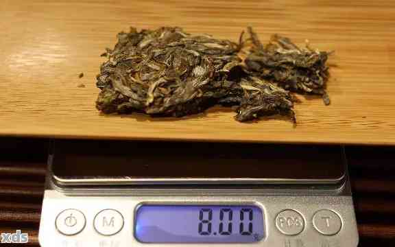 新普洱茶8克：精确称量与目测对比分析