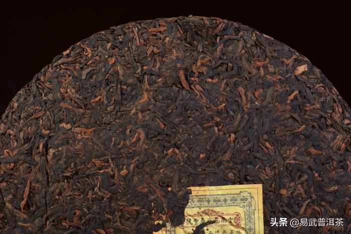 探究普洱茶8克的实际含量与品味体验：从茶叶重量到冲泡方法的全面指南