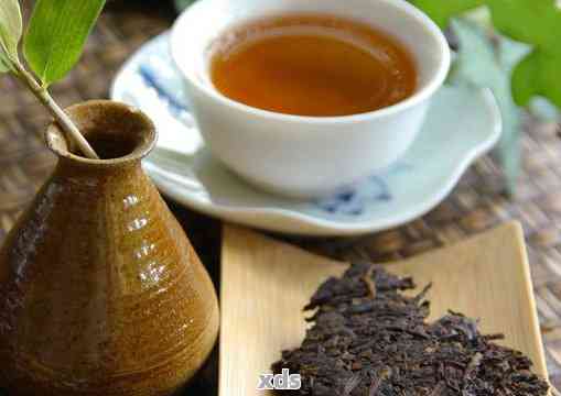 喝普洱茶时为什么要吐水？如何正确饮用普洱茶以避免不适？