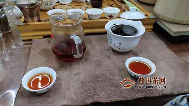 新 2018年中吉号普洱茶官网报价，云南大叶种茶叶品质保证