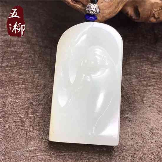 新玉器选择指南：如何为缺火带挑选合适的装饰品？