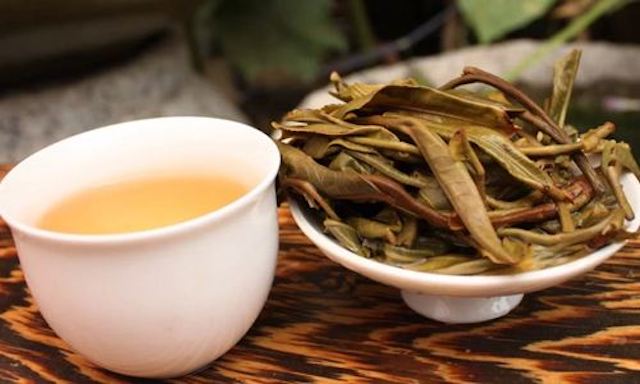 探究景迈普洱茶中的特色成分：中茶是什么茶？