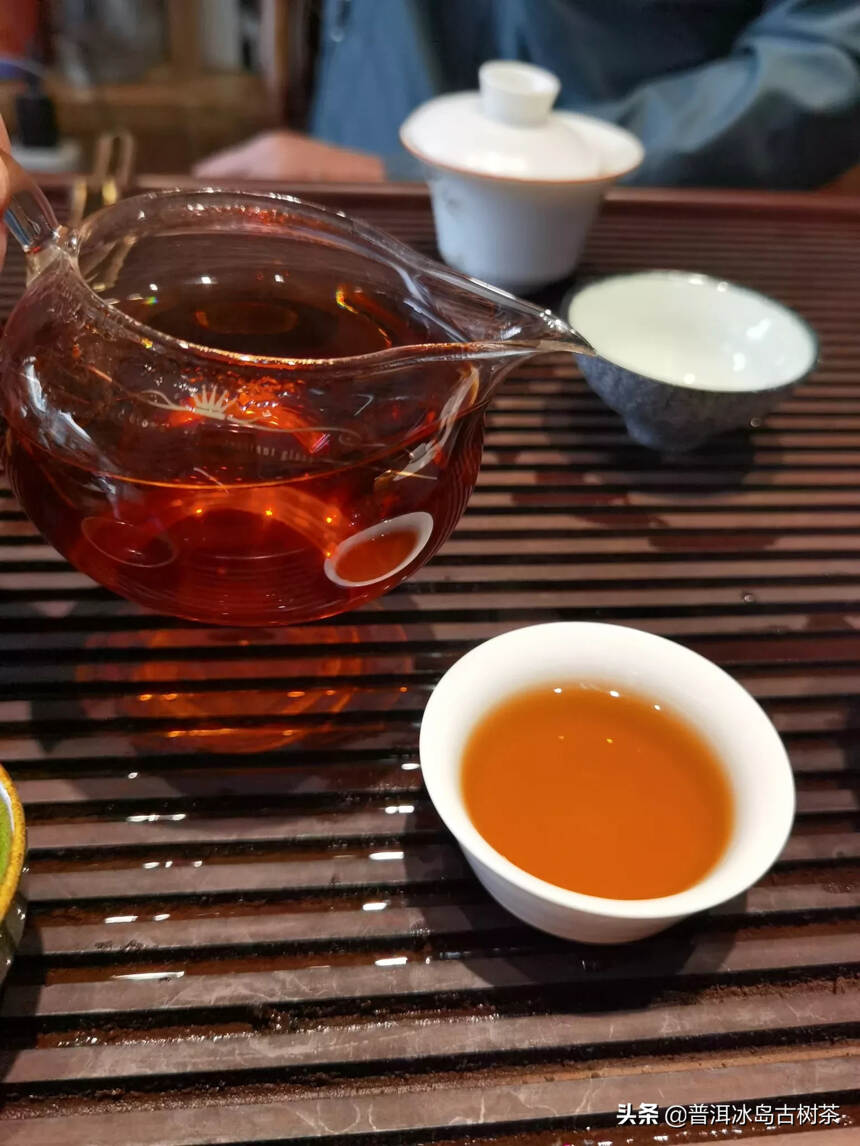 喝一杯82年的普洱茶好吗