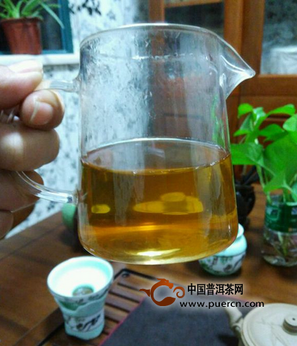 06年的普洱茶方砖多少钱