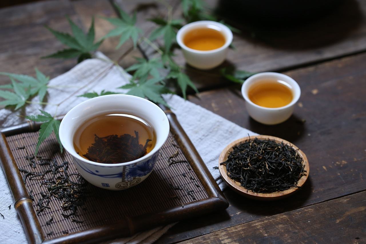 普洱茶中的黑渣是否可以饮用？是否有？