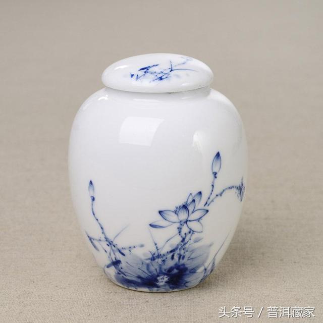 使用青花瓷罐存普洱茶：是否合适？为什么？如何正确保养？