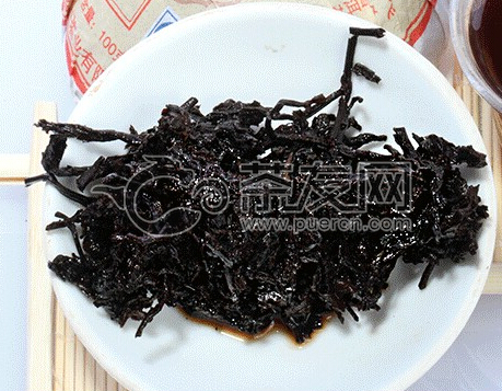 2007年龙园号普洱茶价格及选购指南，了解高品质茶叶的性价比之选