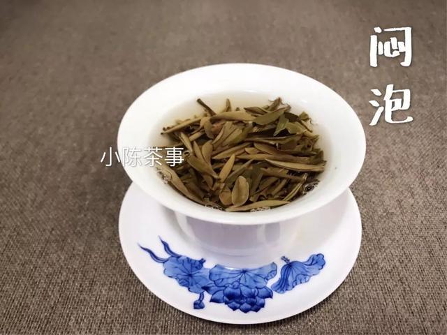 如何区分品质不佳的普洱茶及可能的原因？