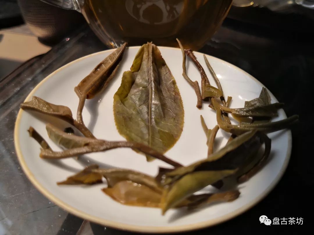 冰岛普洱茶和百花潭：哪个更好喝？