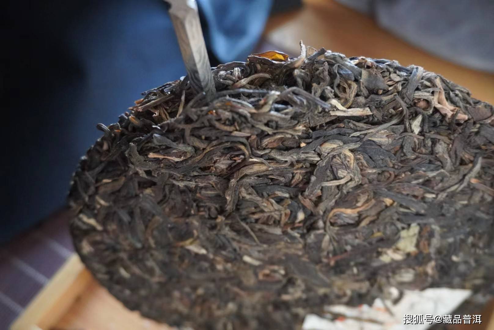 普洱茶如何存？瓷罐能存放撬散的普洱茶吗？