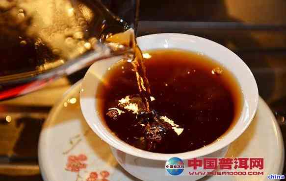 为什么熟普洱茶喝起来会甜呢？普洱茶熟茶喝起来有点甜味。