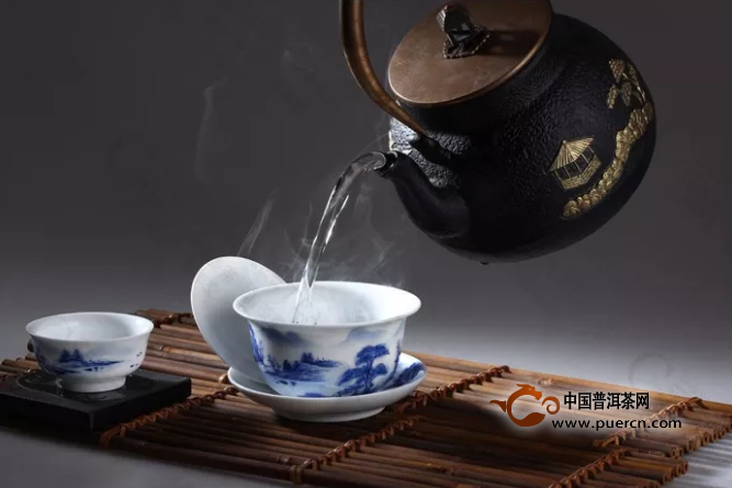 普洱茶的冲泡方法和器具：如何选择煮茶的配料以获得口感？